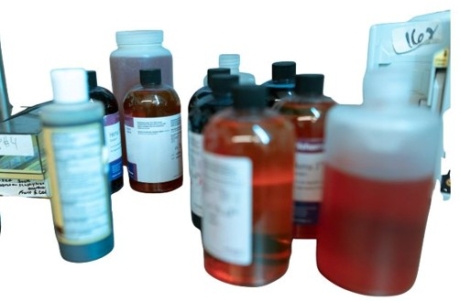 薬品事故を最小被害で抑えられる！90秒で解決する最強の味方 | 職場環境改善とBCP